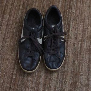 Old School Nike Leather Shoes